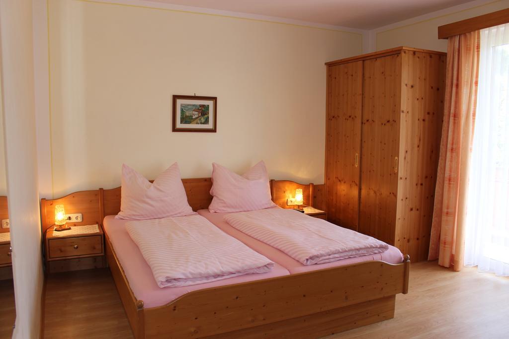 דירות פאק אם סי Gastehaus Sapetschnig מראה חיצוני תמונה